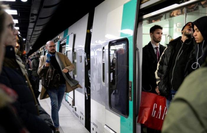 La RER A a Parigi è stata interrotta almeno fino a mezzogiorno