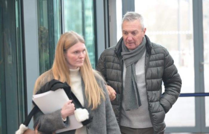 Eddy Snelders è arrivato in tribunale per il primo confronto con le vittime, presente anche l’ex moglie Bé De Meyer (Anversa)