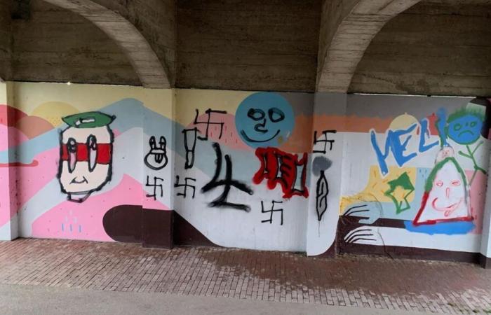 Etichette naziste scoperte sotto il ponte della donna nuda ad Abbeville, nella Somme