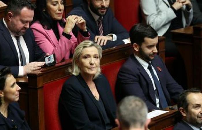 Marine Le Pen denuncia “una forma di disprezzo” da parte di Emmanuel Macron che ha escluso la RN dalle consultazioni