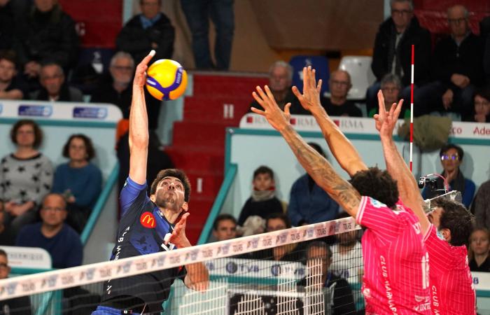 il Tours Volley-Ball firma un rapido successo contro il Sète ed entra nella top 8