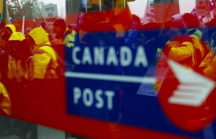 Dopo 26 giorni di sciopero, Canada Post respinge nuove proposte sindacali