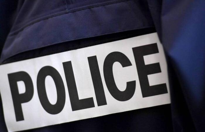 Un ex agente municipale trovato morto per strada a Essonne, tre indagati incriminati