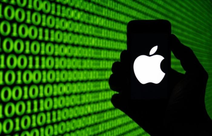 Apple aggiorna il suo iPhone con l'intelligenza artificiale generativa ChatGPT