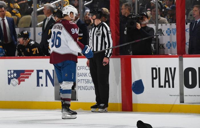 Serata da cinque punti per MacKinnon e Rantanen