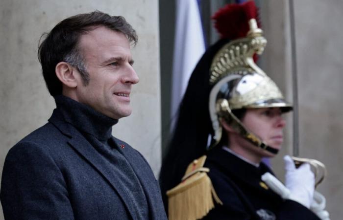 Emmanuel Macron vuole nominare un nuovo Primo Ministro entro giovedì