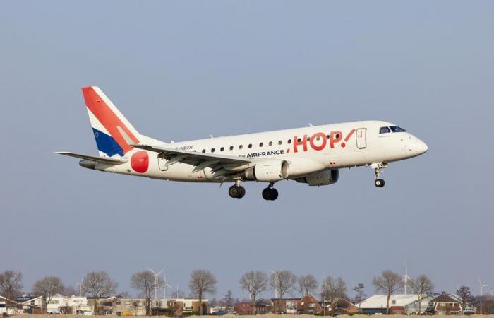 Un aereo manca l’atterraggio a Caen a causa di forti raffiche di vento, il pilota fa il giro all’ultimo minuto per atterrare a Parigi