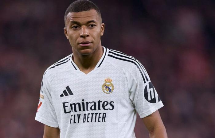 Mbappé “non è più impegnato a uscire e a far festa”, si prevedeva un disastro