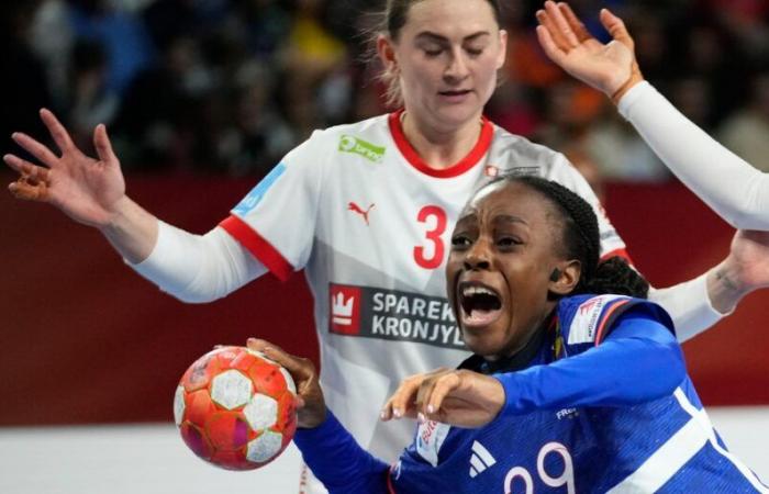 Les Bleues tengono testa ai tenaci danesi nella semifinale degli Europei di pallamano femminile