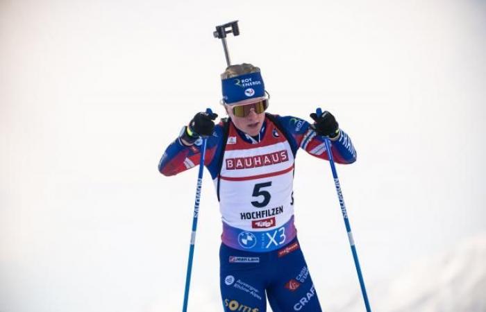 Sophie Chauveau seconda nello sprint di Hochfilzen dietro a Franziska Preuss