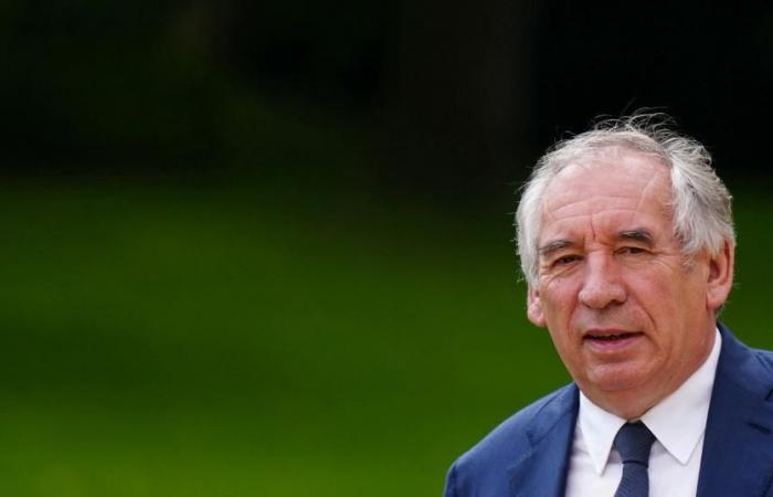 Emmanuel Macron nomina François Bayrou nuovo primo ministro – rts.ch