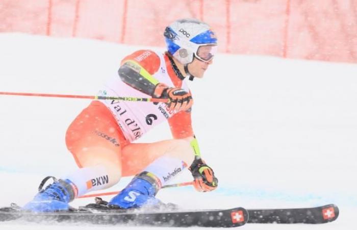 Marco Odermatt vince il gigante della Val-d'Isère in condizioni difficili