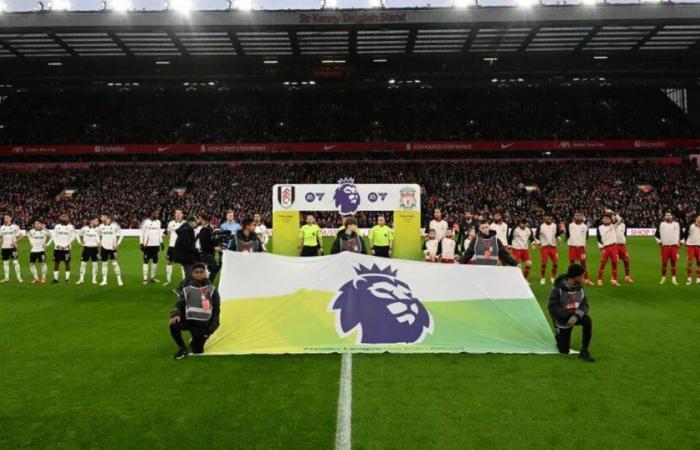 Dichiarazione di rilascio della Premier League un minuto dopo l'inizio della partita del Liverpool dopo la decisione del cartellino rosso