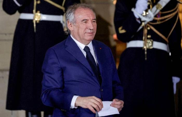 Bayrou inizia le sue consultazioni a Matignon e sta già affrontando una crisi a Mayotte