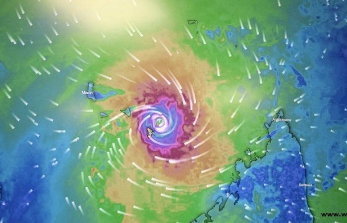 DIRETTO. Ciclone Chido a Mayotte: “Una situazione catastrofica” sull’isola, venti a 220 km/h, danni enormi