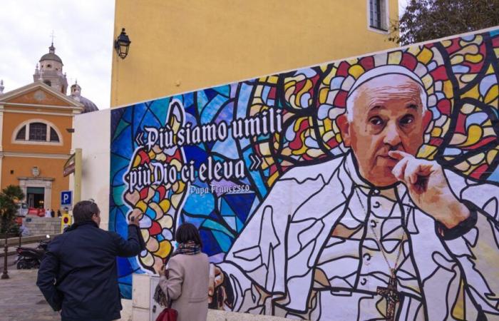 Il Papa atteso domenica in Corsica dopo aver snobbato la riapertura di Notre-Dame de Paris