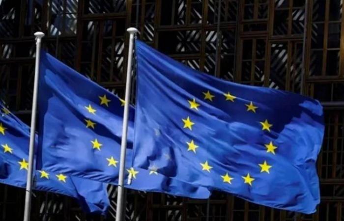 L’UE adotterà sanzioni contro gli agenti russi dopo gli attacchi “ibridi”.