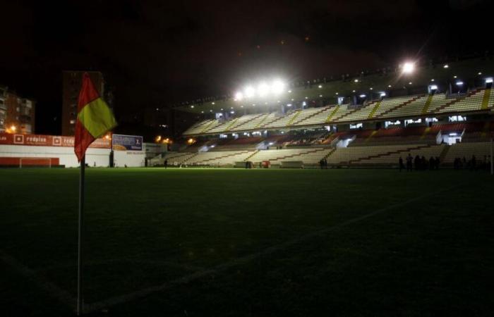 una partita interrotta 20 minuti dopo un guasto all'illuminazione