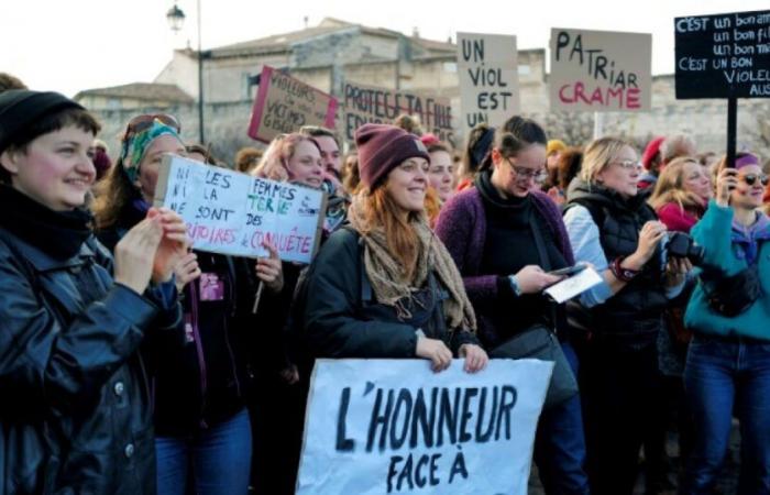 “Stupratori, tocca a voi avere paura”: manifestazione femminista ad Avignone: Attualità