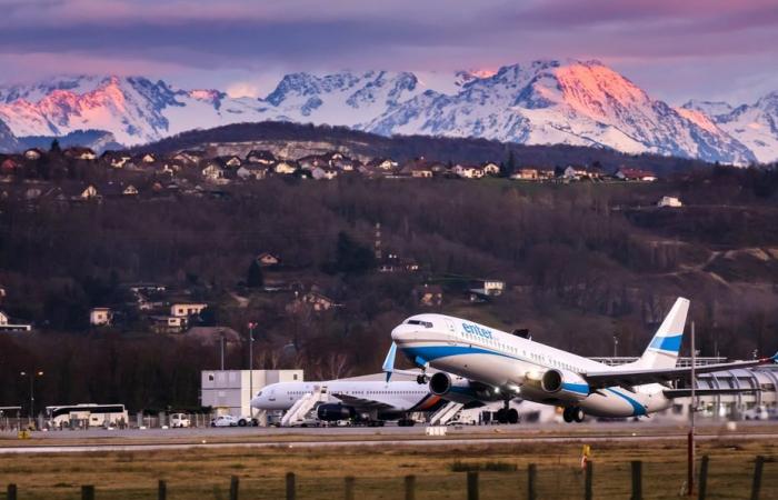 i residenti nei pressi di un aeroporto della Savoia si uniscono contro l'inquinamento atmosferico