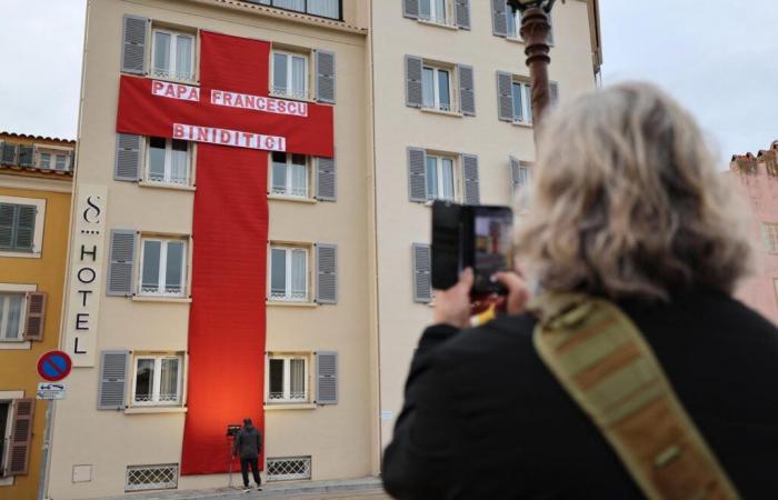 Ad Ajaccio gli ultimi preparativi per uno “storico week-end” prima dell'arrivo di Papa Francesco