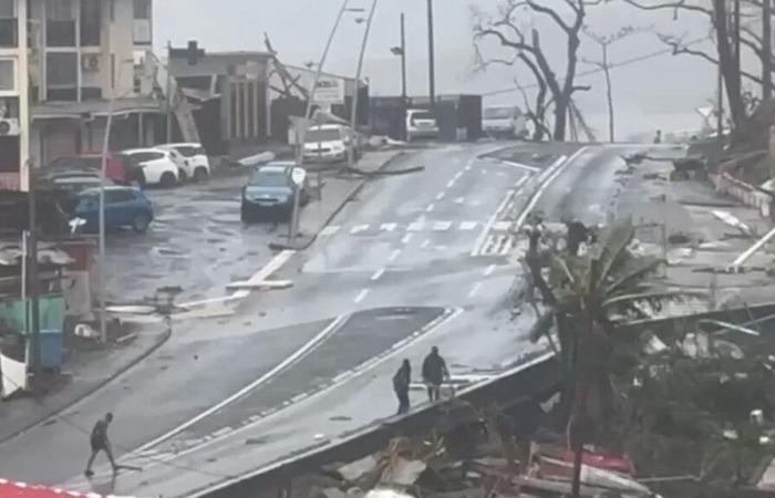 Quello che sappiamo della situazione a Mayotte dopo il passaggio del ciclone Chido che ha devastato l'arcipelago