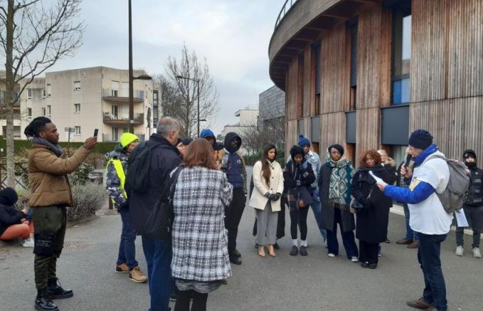 A Châtenay-Malabry, i manifestanti denunciano una classificazione “scandalosa” del caso di violenza sessuale