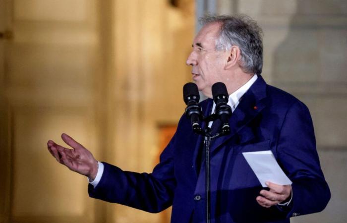 Il presidente Emmanuel Macron nomina François Bayrou primo ministro francese