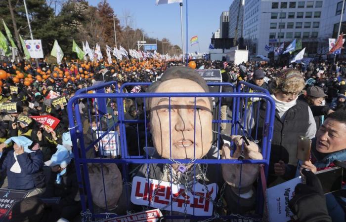 Seul: attesi 200mila manifestanti contro il presidente sudcoreano