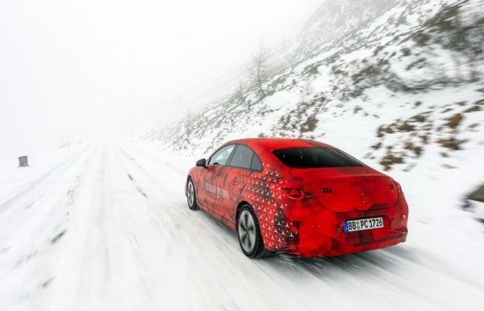 Primo contatto con la Mercedes CLA 100% elettrica: annunciati 750 km di autonomia