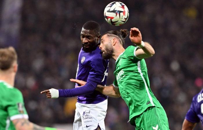 COLLOQUIO. TFC – Saint-Étienne: “Europa perché no” risponde l'attaccante gabonese Shavy Babicka dopo il successo sui Verdi