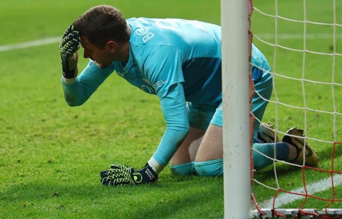 Union Berlino-Bochum: portiere colpito da un oggetto! | sport