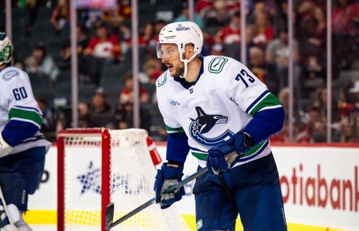 Canucks cerca di scambiare Vincent Desharnais