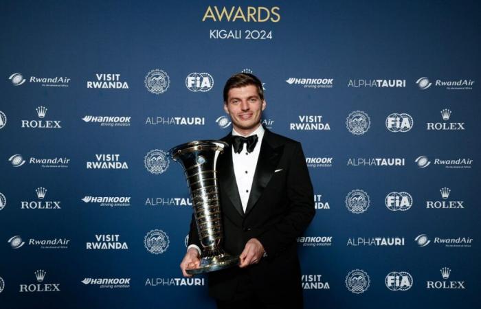 Verstappen e i campioni del 2024 hanno ricevuto i loro trofei al gala FIA