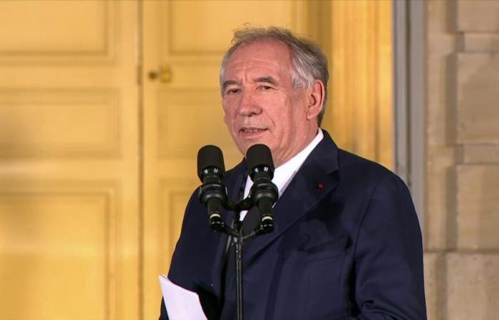 François Bayrou condurrà le consultazioni a Matignon questo fine settimana