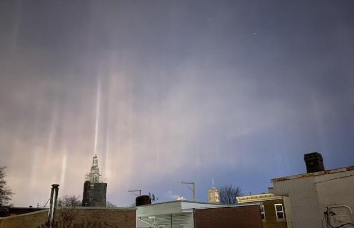 Fenomeno luminoso nel cielo del Quebec