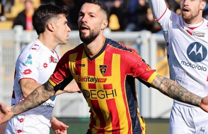 Serie A, in campo Lecce-Monza 1-1, alle 15.00 Bologna-Fiorentina e Parma-Hellas Verona