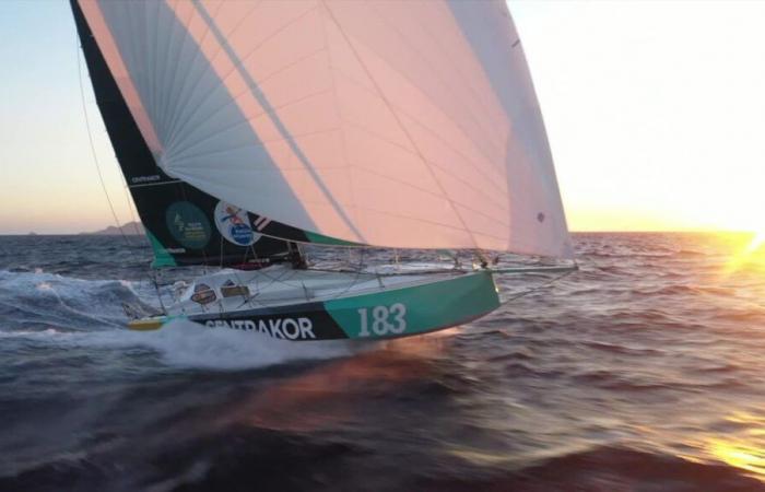 VIDEO – A bordo della barca a vela di Mikaël Mergui, skipper professionista, con gli studenti delle scuole superiori che scoprono la vita di bordo