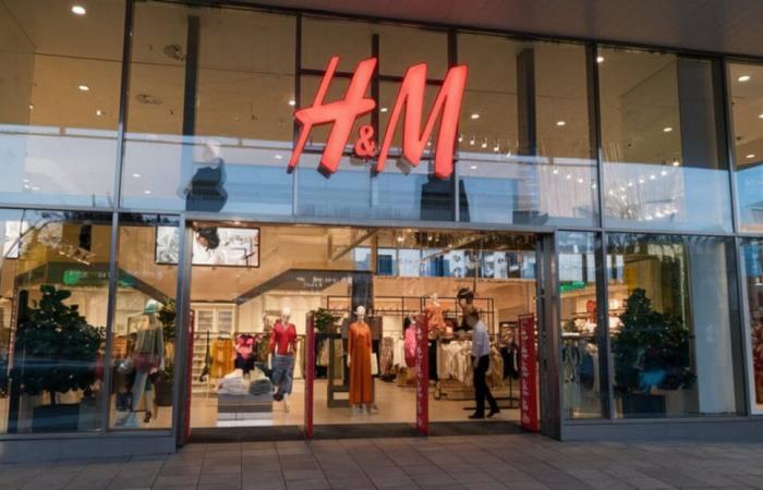 Il gruppo H&M si prepara a chiudere un’ondata di negozi: una ristrutturazione che richiede