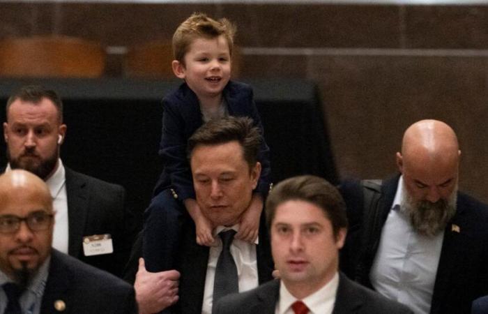 X, 4 anni e mezzo, chiede al padre Elon Musk di “salvare l’America e aiutare Donald Trump”