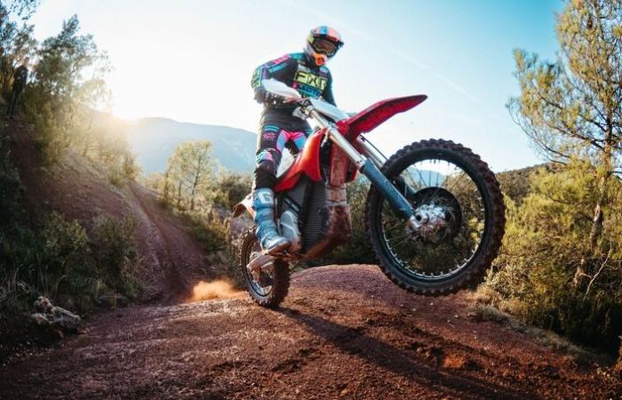 L’enduro elettrico Stark Varg EX parte da 12.900 euro