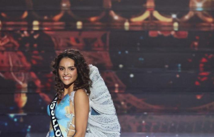 “Ho sperimentato un’impennata emotiva come non avevo mai provato prima” afferma Cassiopée Rimbaud, Miss Roussillon, dopo la notte delle elezioni di Miss Francia 2025