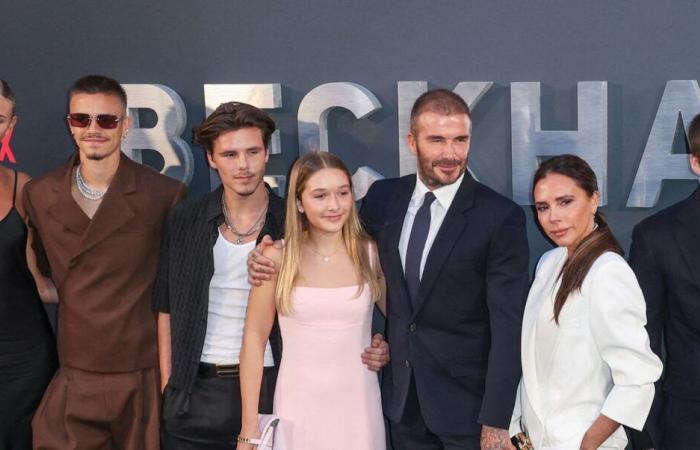 il figlio dei Beckham in una relazione, la sua ragazza più grande è stata pesantemente criticata