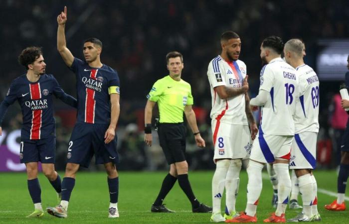 L’arbitro ferma il PSG-Lione a causa dei cori anti-gay dei tifosi