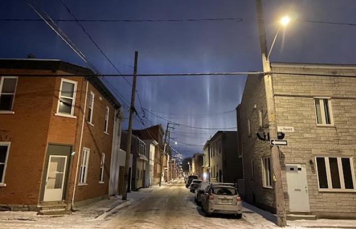 Fenomeno luminoso nel cielo del Quebec