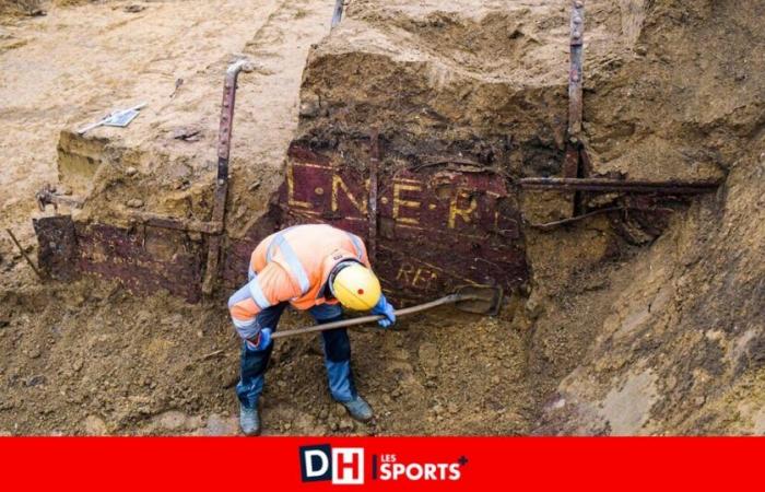 Scoperta di tesori sepolti ad Anversa: riesumati un carro del 1935 e un cannone napoleonico