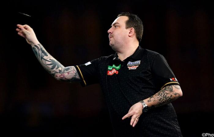 Il primo turno è la destinazione finale per Kim Huybrechts ai Mondiali, il forte Keane Barry non mostra pietà