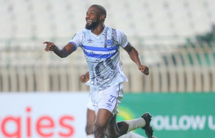 Hilal stordisce l’MC Alger ad Algeri, Esperance domina le Piramidi