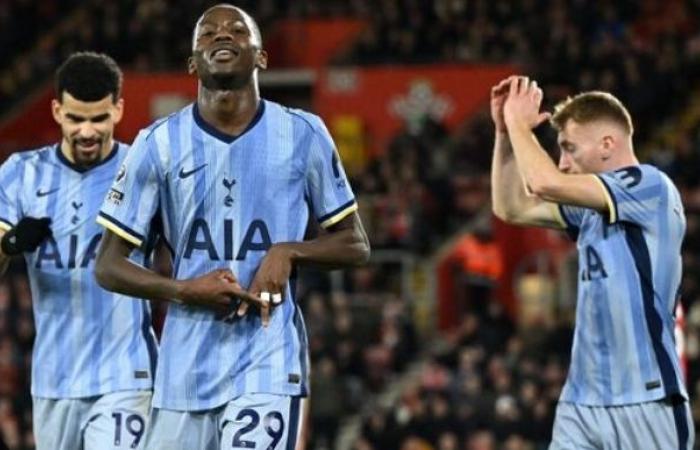 Calcio-Premier League/J16: dopo l’Iso, Pape Matar Sarr e Nicolas Jackson vanno a segno nei successi di Tottenham e Chelsea davanti a Southampton (0-5) e Brendford (2-1)