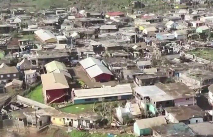 VIDEO LIVE Bayrou alla prima emergenza: Mayotte C in aria